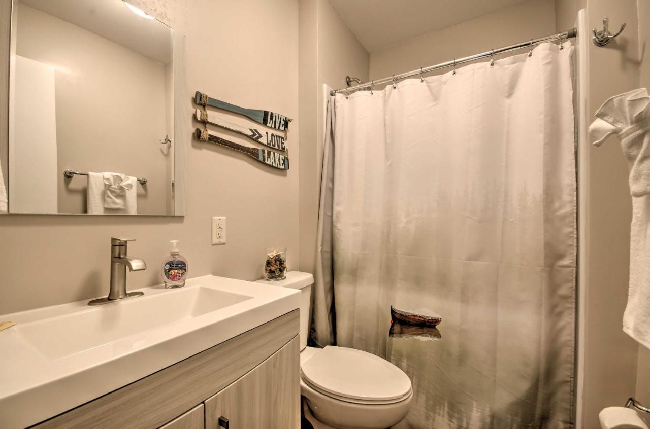 On-The-Water Retreat With Dock Pet Friendly! Villa Lake Ozark Exterior photo