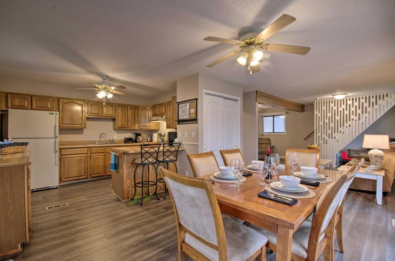 On-The-Water Retreat With Dock Pet Friendly! Villa Lake Ozark Exterior photo